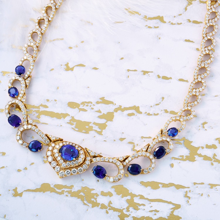 Unheated Sapphire and Diamond Necklace, 18 Karat Yellow Gold