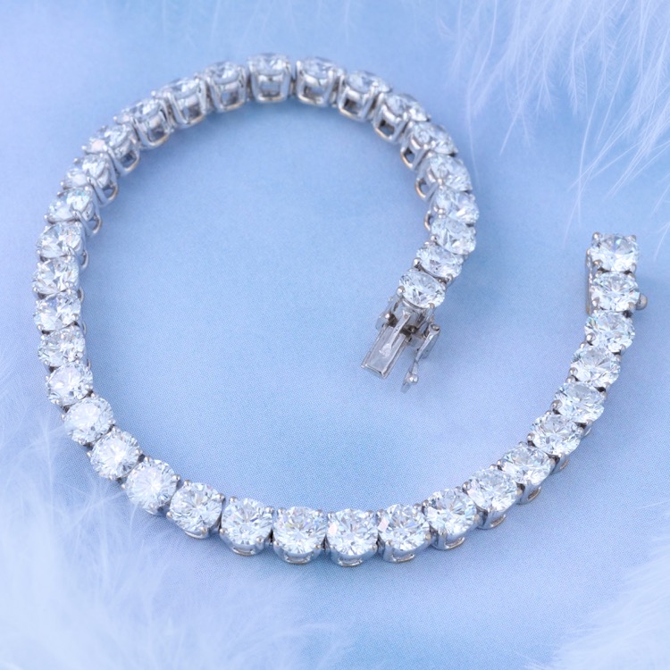 Van Cleef & Arpels Diamond Straight-Line Bracelet