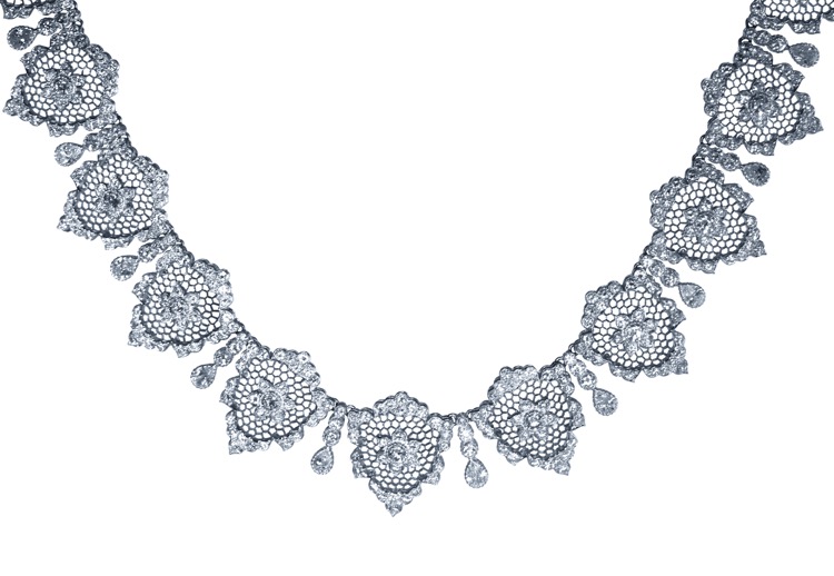 18 Karat White Gold Diamond "Tulle" Necklace by Buccellati, Italy