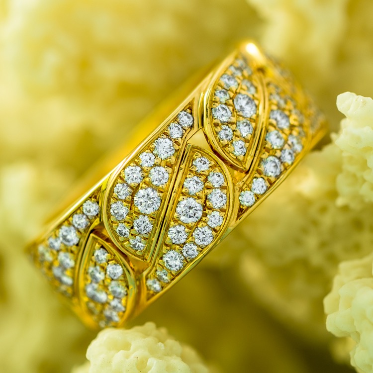 18 Karat Yellow Gold and Diamond La Dona Ring by Cartier 