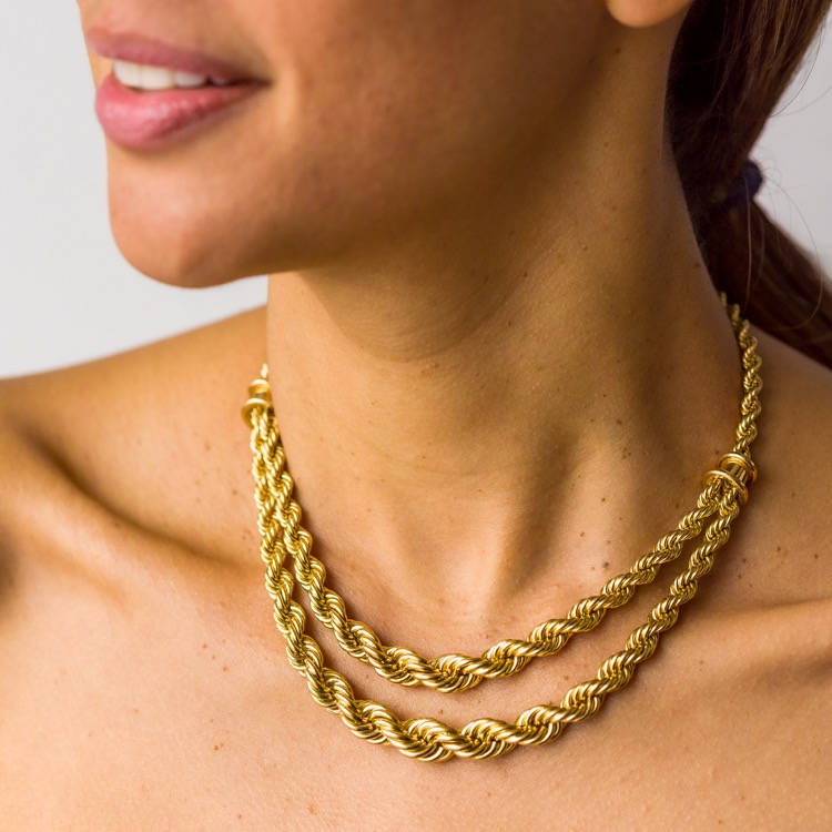 18 Karat Yellow Gold Necklace by Boucheron