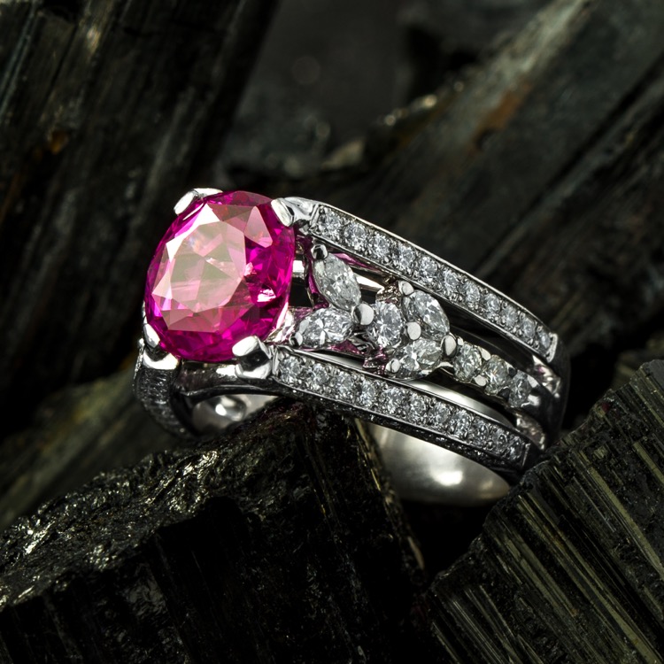 Ceylon Pink Sapphire and Diamond Platinum Ring