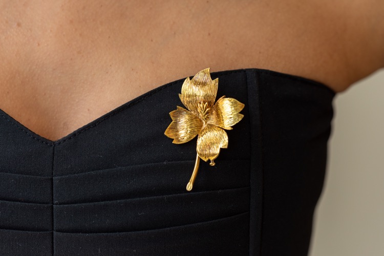 18 Karat Yellow Gold Brooch by Hermès