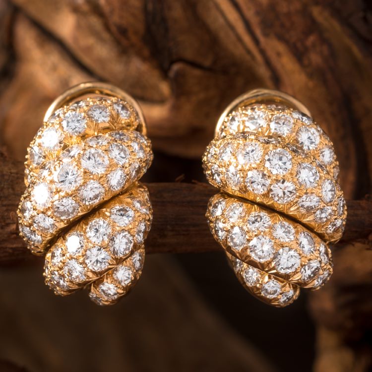 18 Karat Yellow Gold Diamond Earrings