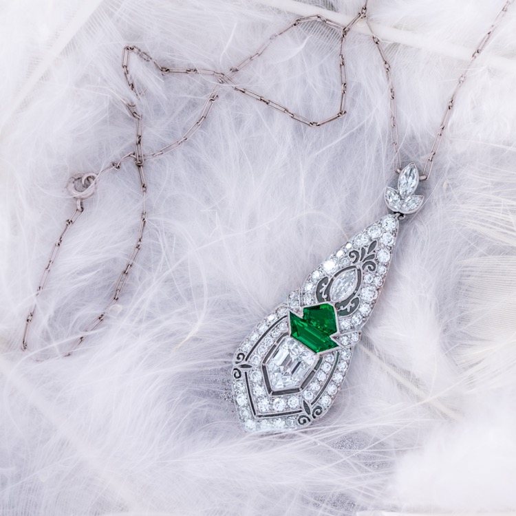 Tiffany & Co Art Deco Emerald and Diamond Pendant Necklace