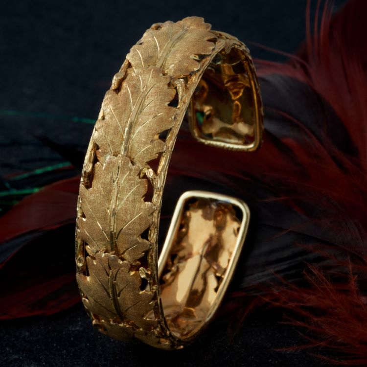 Buccellati 18 Karat Yellow Gold Cuff Bangle