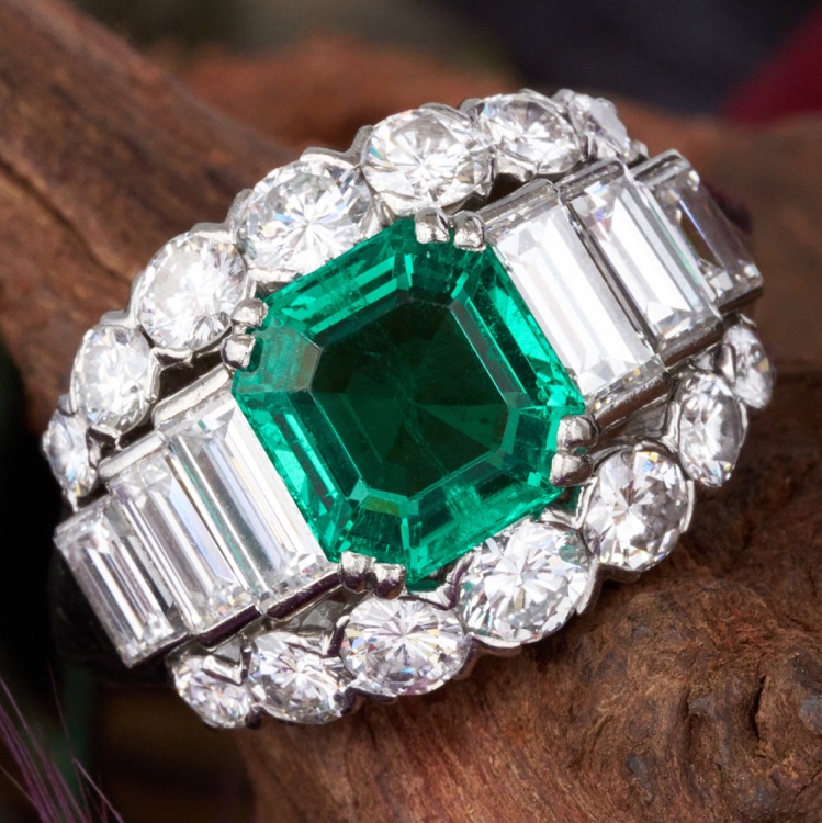 Vintage Van Cleef & Arpels Emerald and Diamond Ring, Platinum